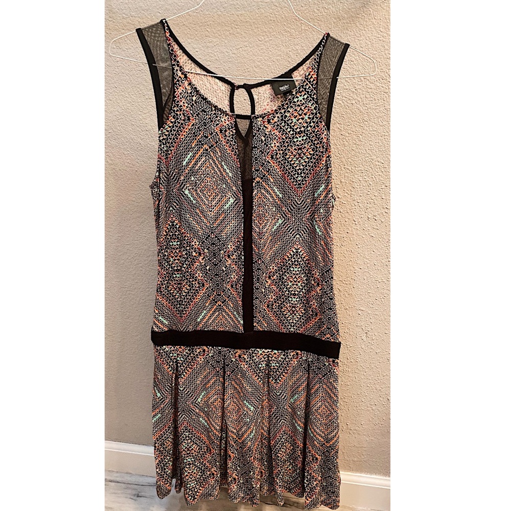 Vibrant , lightweight sun dress